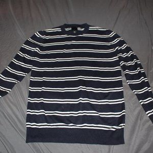 H&M Men's Navy Blue and White Sweater